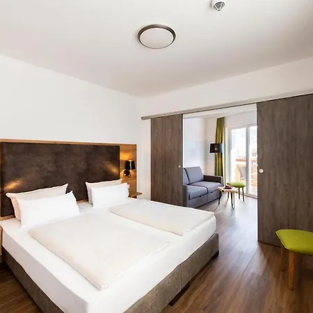 Hotell Schnitzers Dahoam - Hundefreundlich Bad Wiessee